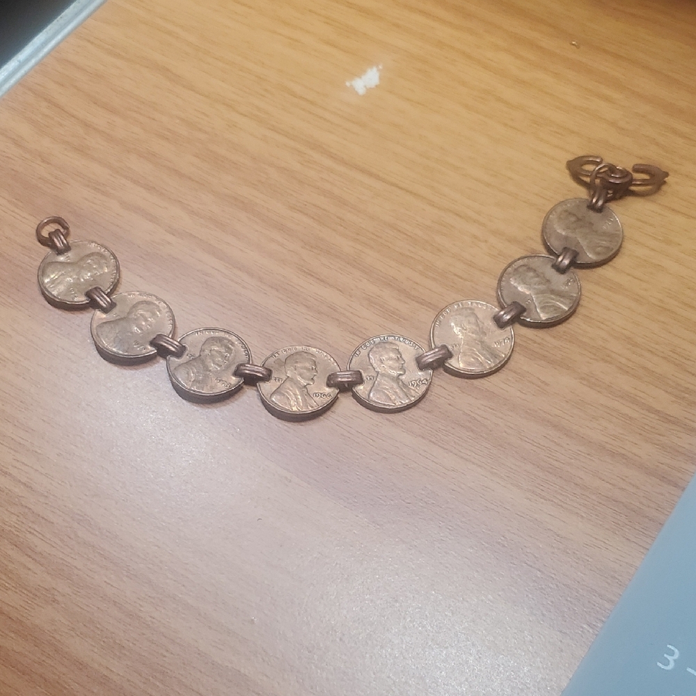 1960s-1970s Vintage Coin Bracelet - Picture 2 of 8